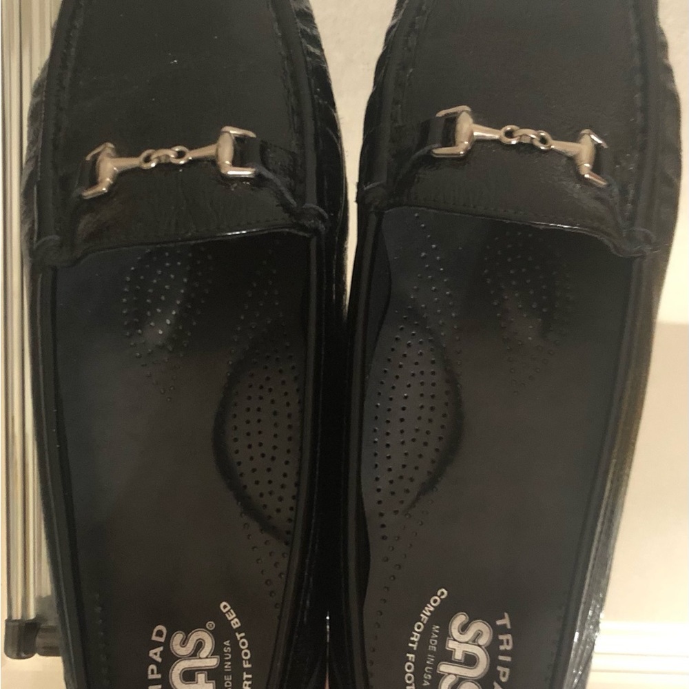 Brand new in box SAS women’s black patent leather loafers. Only $45!! Size 11